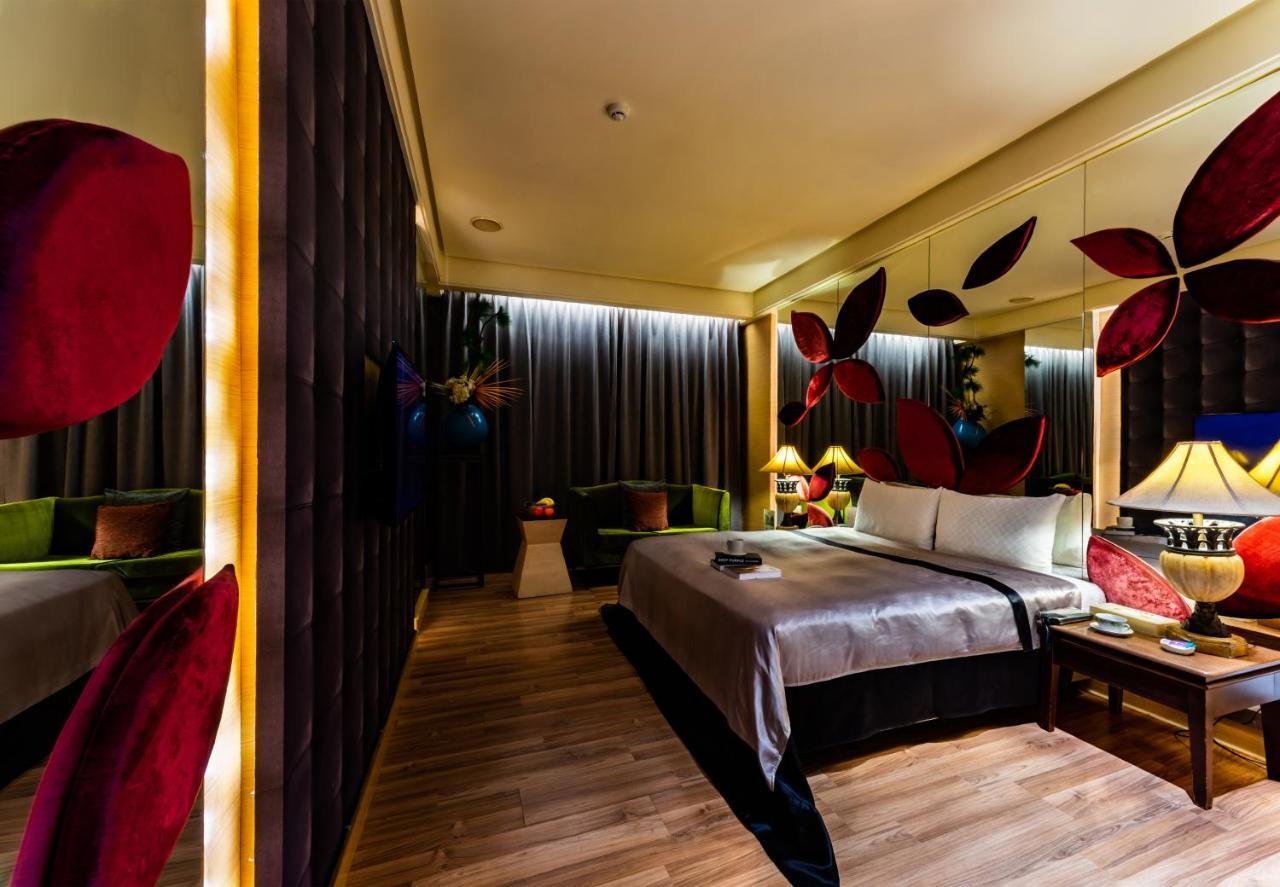 Liti Motel Đài Trung Ngoại thất bức ảnh