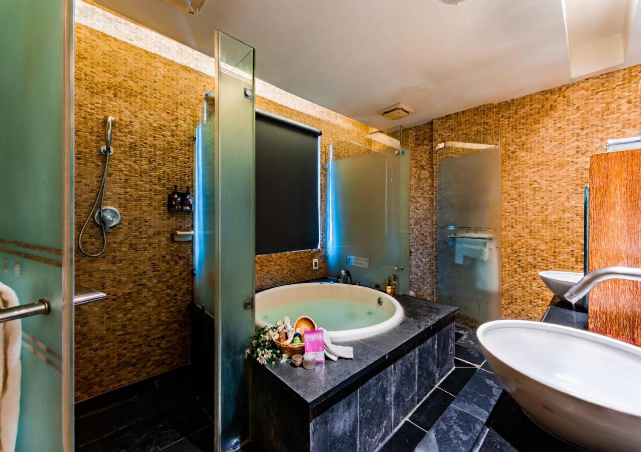 Liti Motel Đài Trung Ngoại thất bức ảnh