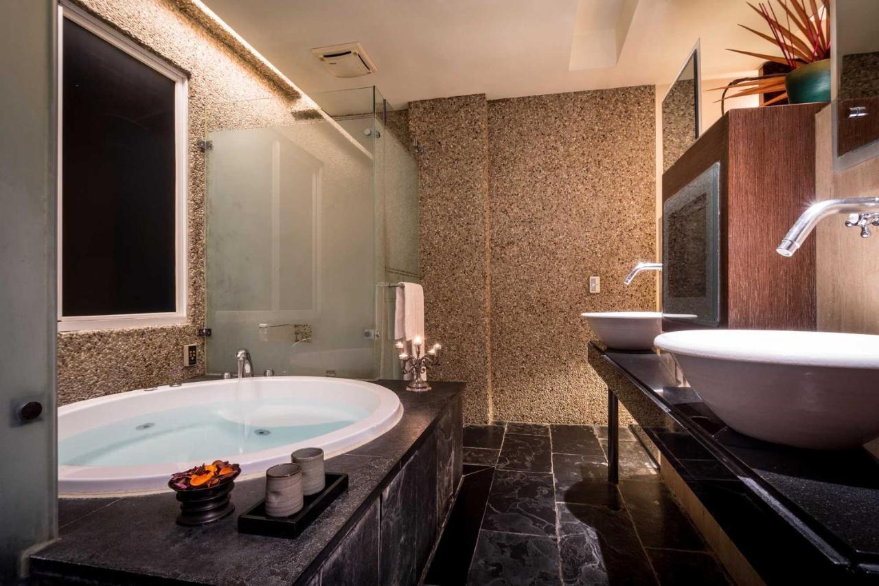Liti Motel Đài Trung Ngoại thất bức ảnh