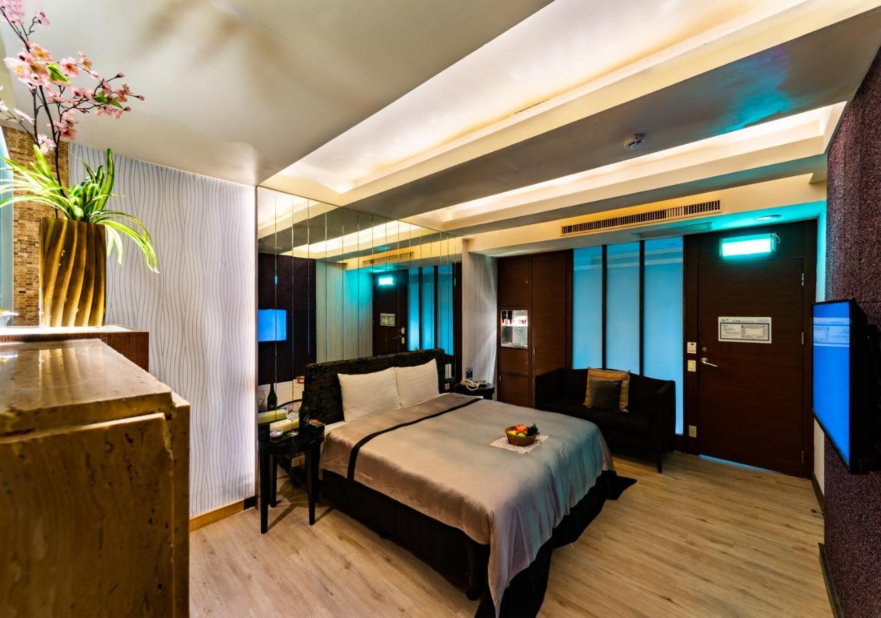 Liti Motel Đài Trung Ngoại thất bức ảnh