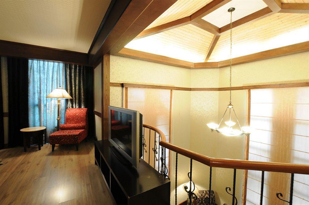 Liti Motel Đài Trung Ngoại thất bức ảnh