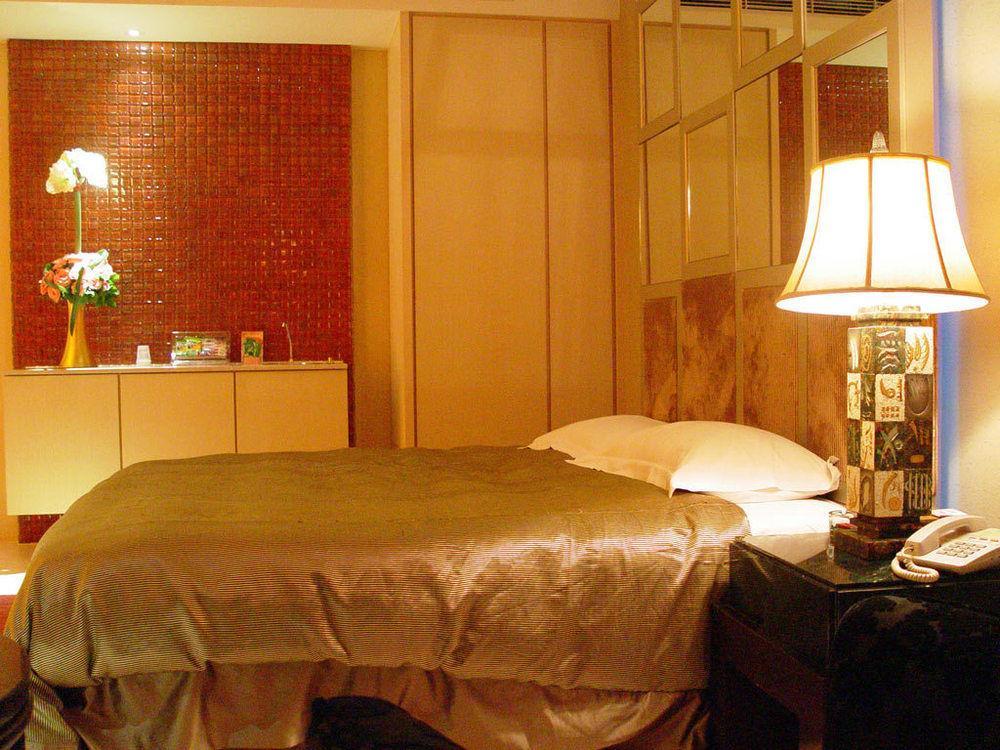 Liti Motel Đài Trung Ngoại thất bức ảnh