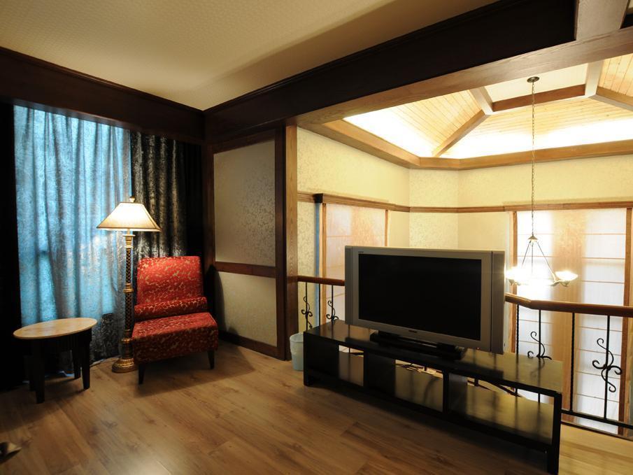 Liti Motel Đài Trung Ngoại thất bức ảnh