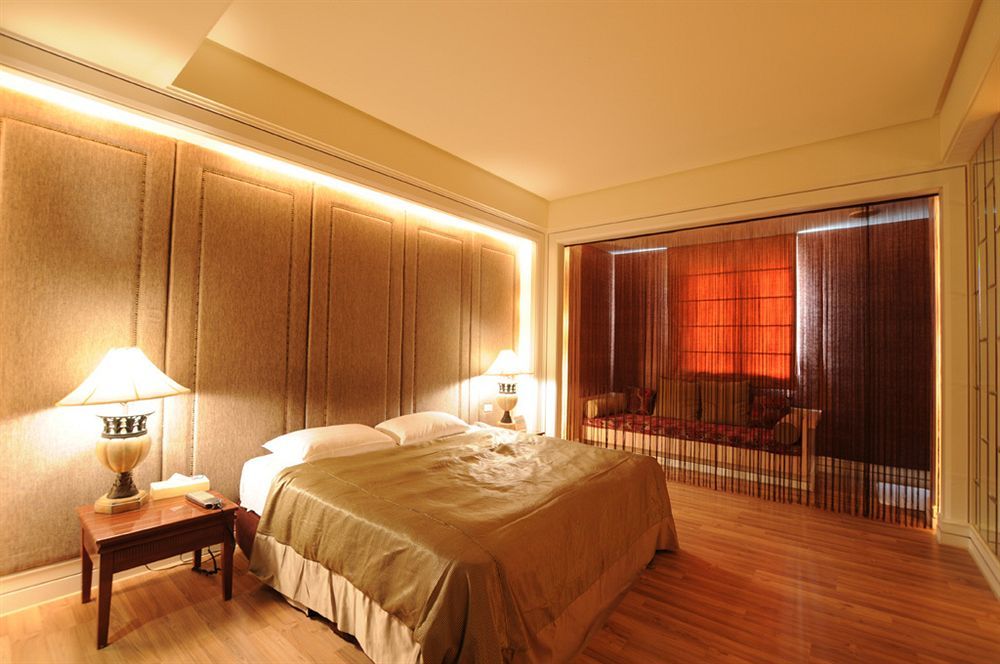 Liti Motel Đài Trung Ngoại thất bức ảnh
