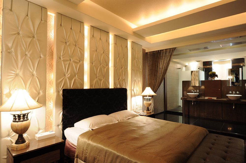 Liti Motel Đài Trung Ngoại thất bức ảnh