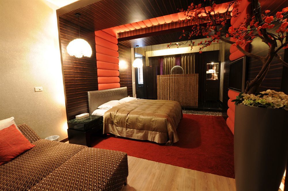 Liti Motel Đài Trung Ngoại thất bức ảnh