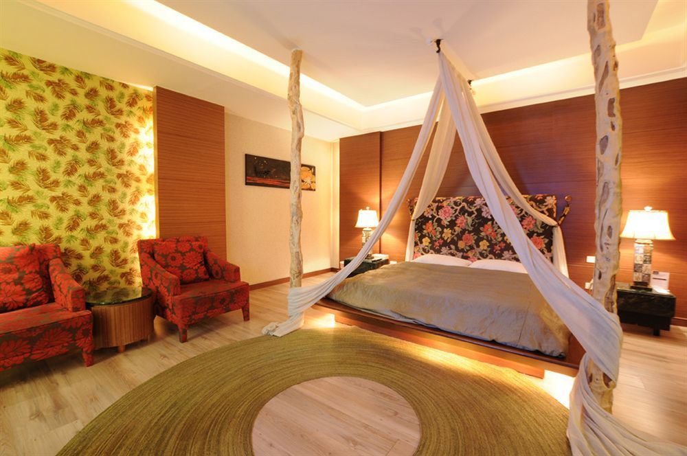 Liti Motel Đài Trung Ngoại thất bức ảnh
