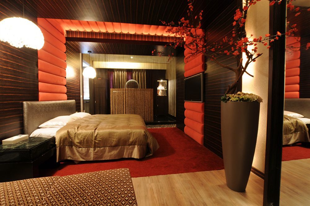 Liti Motel Đài Trung Ngoại thất bức ảnh