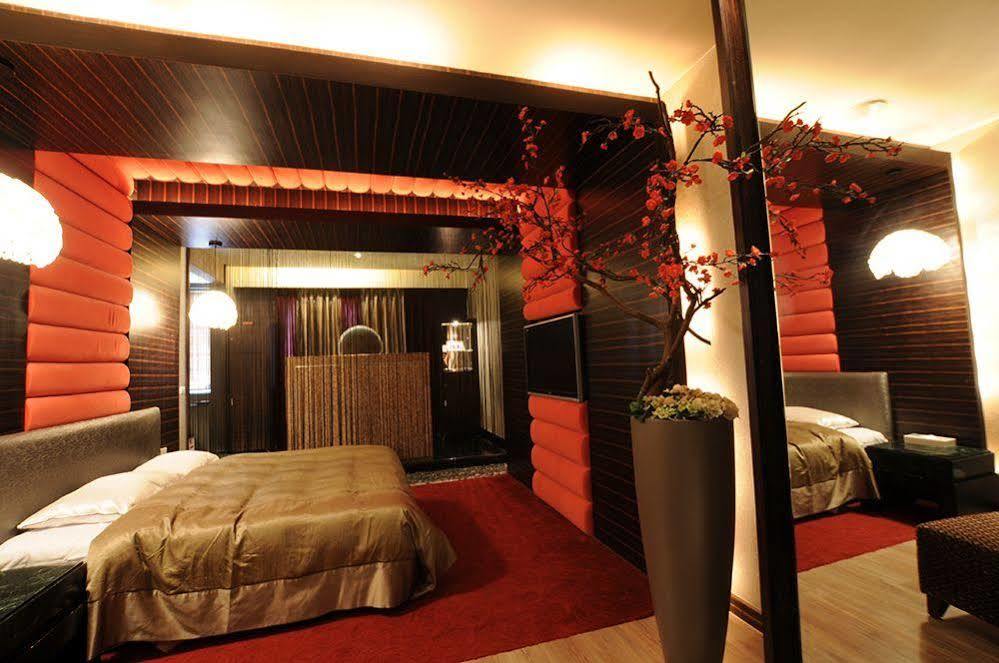 Liti Motel Đài Trung Ngoại thất bức ảnh