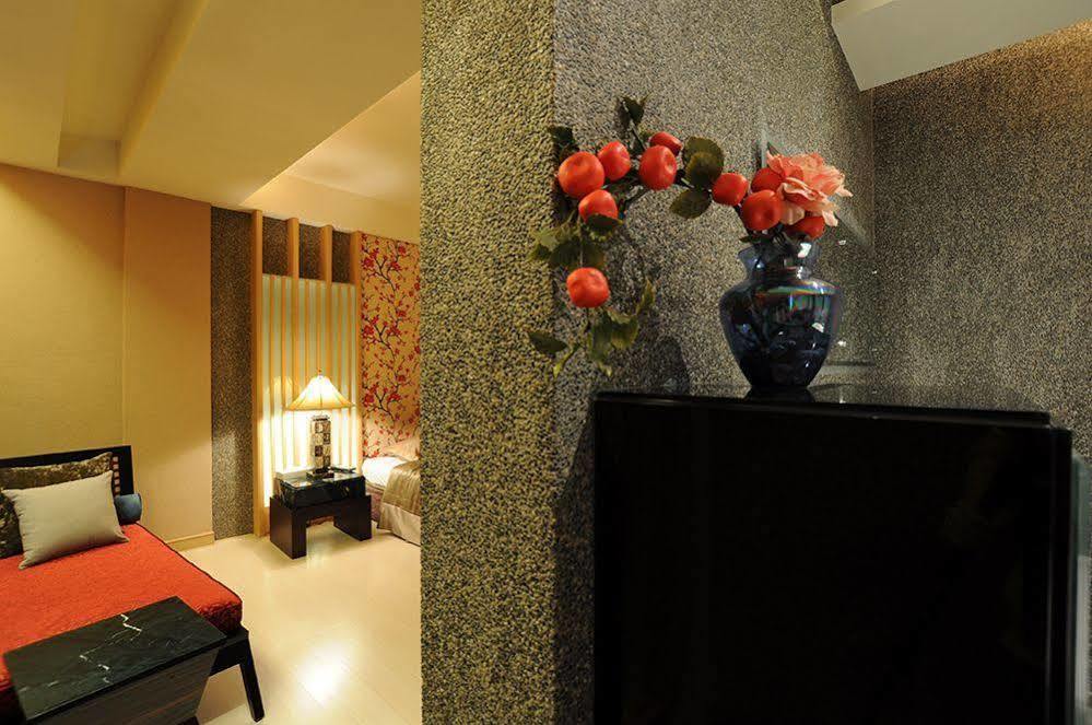 Liti Motel Đài Trung Ngoại thất bức ảnh